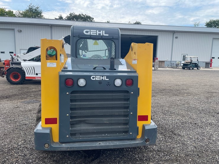 2018-gehl-r260-image-6