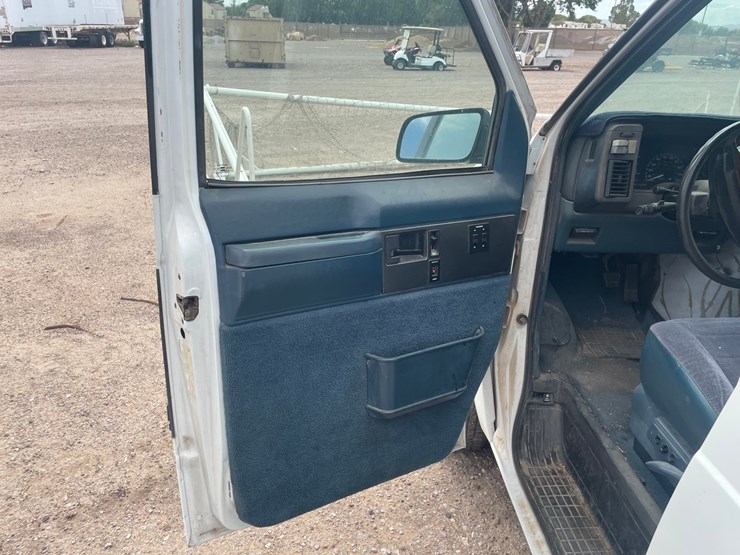 1994-chevrolet-astro-image-22