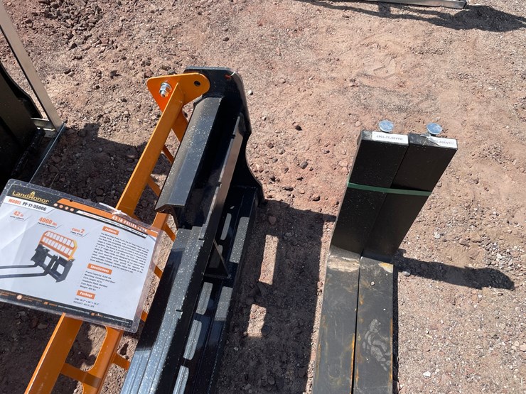 #2423-•-unused-2026-landhonor-pallet-fork-attachment-image-3