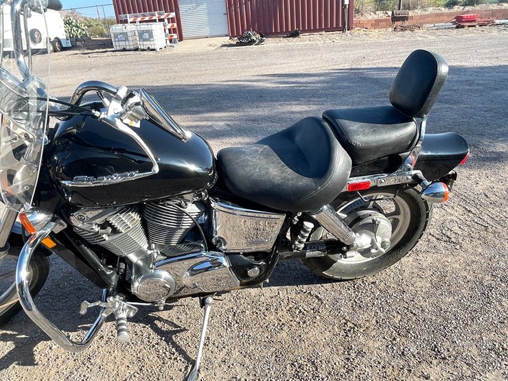 #1863-•-2006-honda-vt1100-(has-nm-title)-image-14