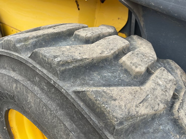 2006-new-holland-ls180-image-12