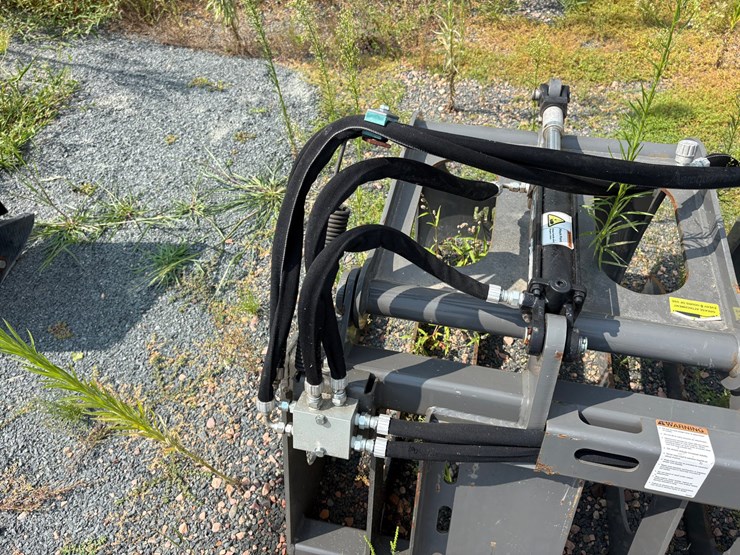 #514-•-2023-berlon-66"-grapple-(barron,-wi)-image-5