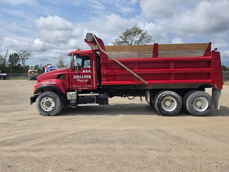 #25406-•-2003-mack-cv713-granite-truck-image-5