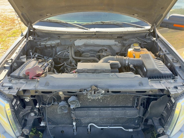 2014-ford-f150-xlt-image-13
