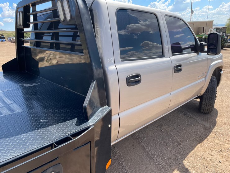 2005-gmc-3500-image-20