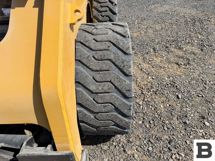caterpillar-272c-image-13