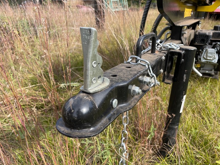 #6217-•-brute-ytl-014-441-gas-powered-towable-log-splitter-image-27