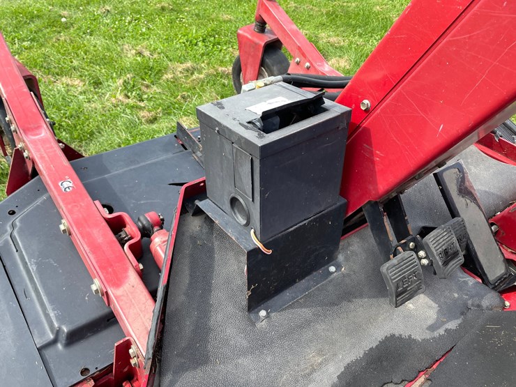 toro-groundsmaster-580d-image-11