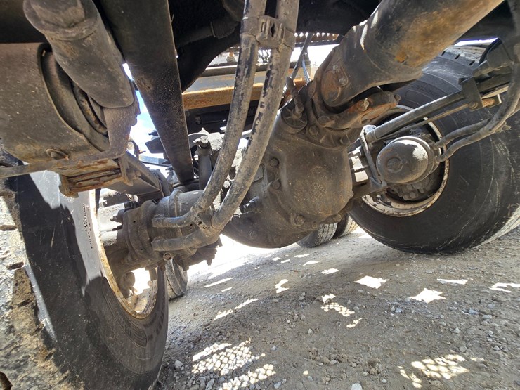 2014-peterbilt-389-image-86