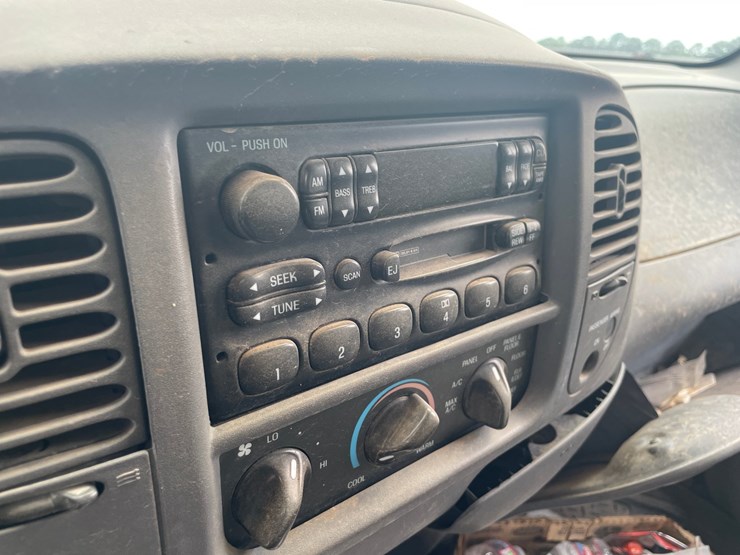 2001-ford-f150-image-27