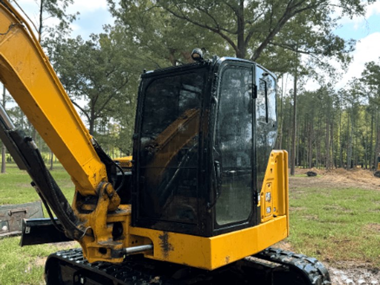 2025-caterpillar-306-image-5