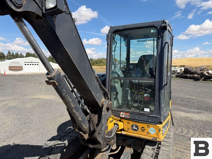 2016-deere-60g-image-42