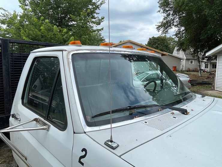 1995-ford-f350-image-37