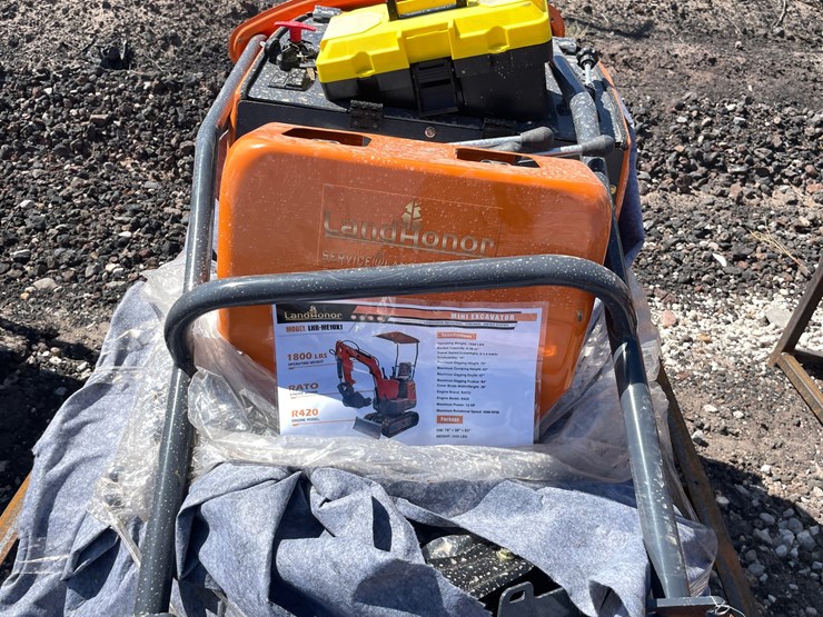 #2033-•-unused-2026-landhonor-mini-excavator-image-22