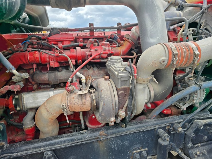 2014-peterbilt-389-image-48