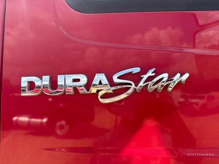 2014-international-durastar-4400-image-16