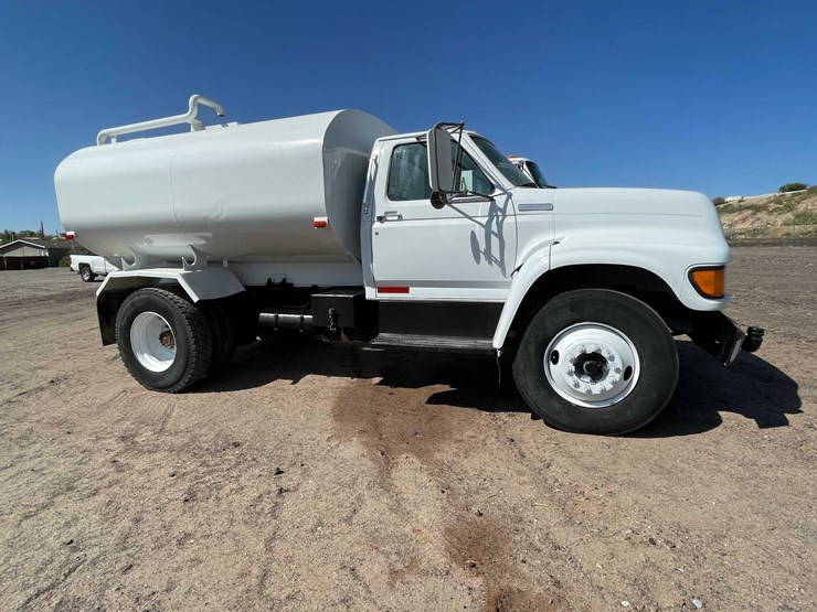 1997-ford-f800-image-5