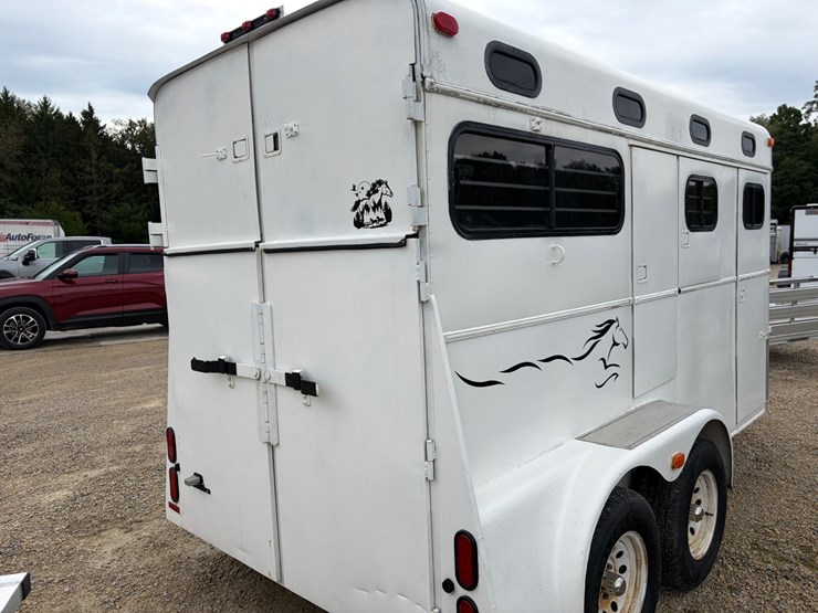 #710-•-1996-kiefer-2-horse-bumper-pull-trailer-(has-wi-title)(helenville,-wi)-image-4