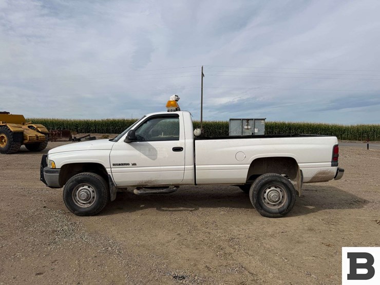 2001-dodge-ram-2500-image-2