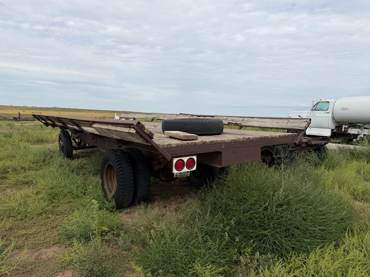 hay-trailer-image-7