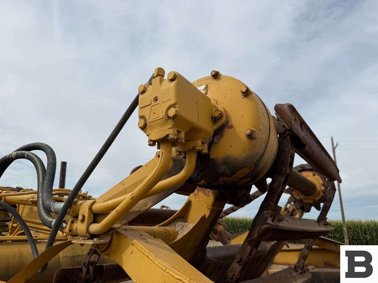 caterpillar-613b-image-27