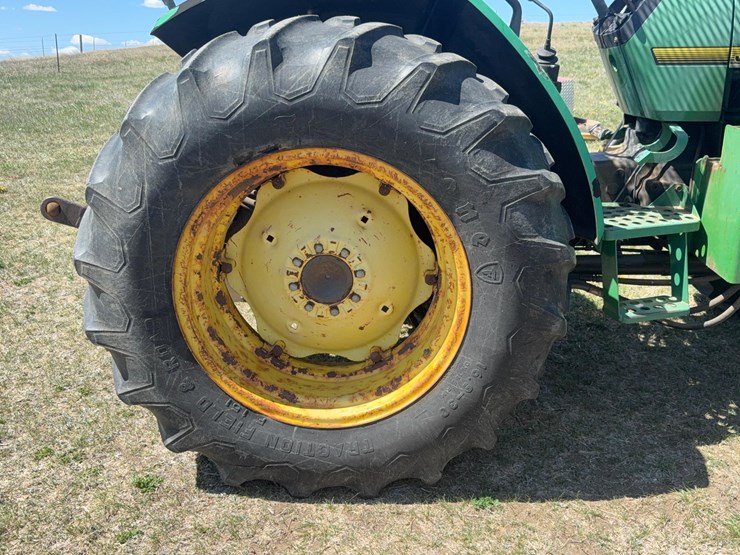 1993-john-deere-5400-image-17