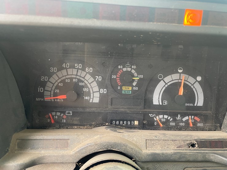 #2375-•-2000-gmc-c6500-utility-truck-(has-wi-title)-image-13