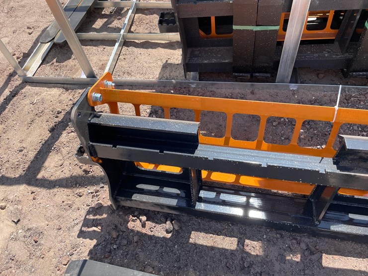 #2420-•-unused-2026-landhonor-pallet-fork-attachment-image-5