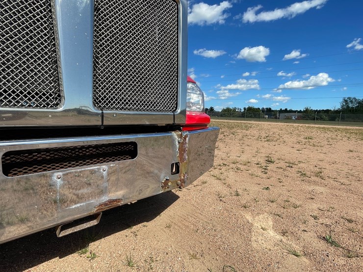 2014-kenworth-t880-image-9