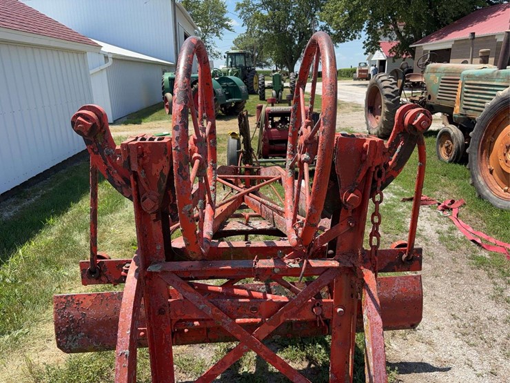 pull-type-road-grader-image-14