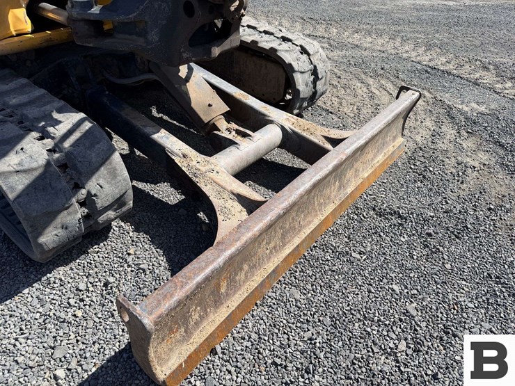 2016-deere-60g-image-38