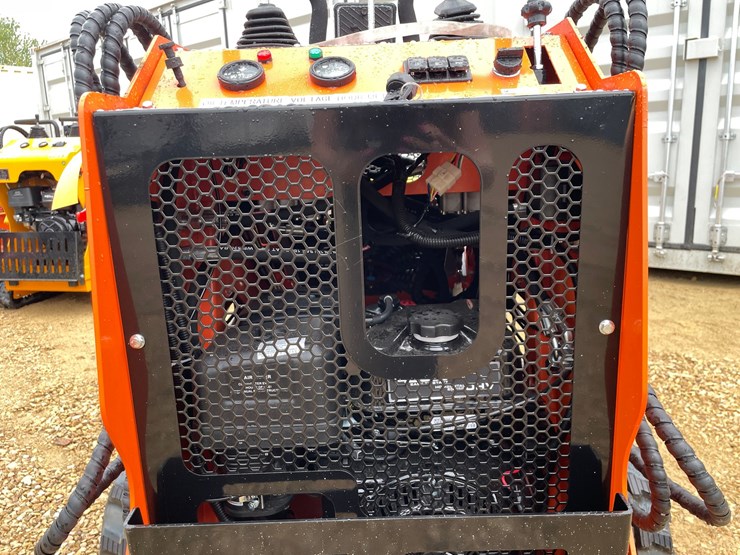 #1260-•-mms-skid-steer-loader-image-20