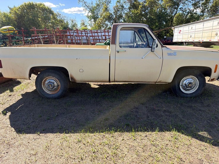 1975-chevrolet-350-custom-deluxe-20-pickup-image-6