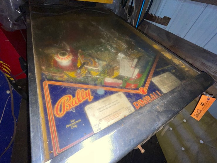 #6238-•-bally-pinball-machine-image-9