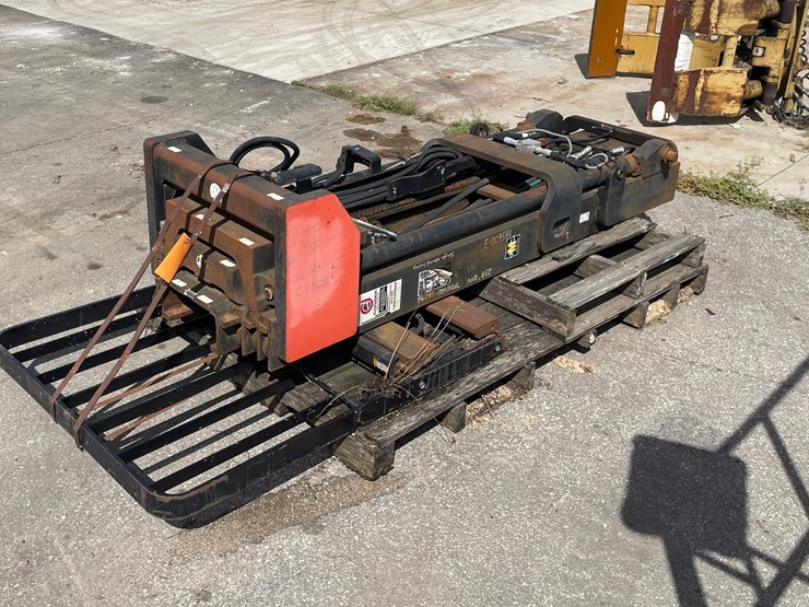 #6321-•-toyota-forklift-mast-(shawano,-wi)-image-1