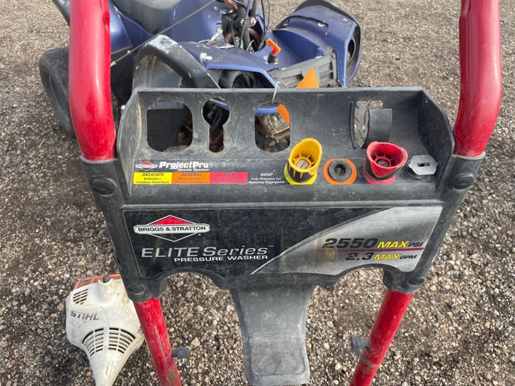 #5087-•-briggs-and-stratton-pressure-washer-and-stihl-weed-wacker-image-6