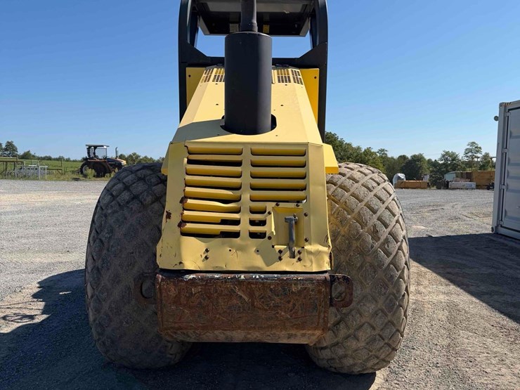 bomag-bw211d-3-image-4