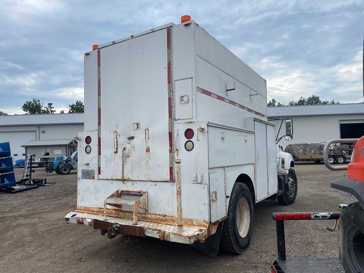 #2375-•-2000-gmc-c6500-utility-truck-(has-wi-title)-image-5
