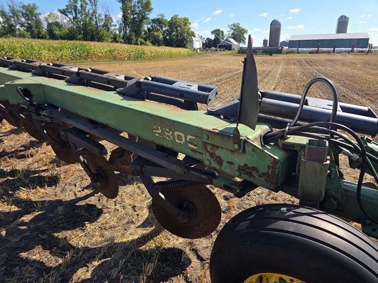 john-deere-2800-image-13