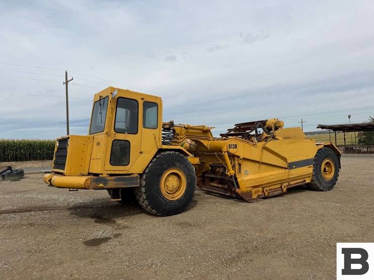 caterpillar-613b-image-1