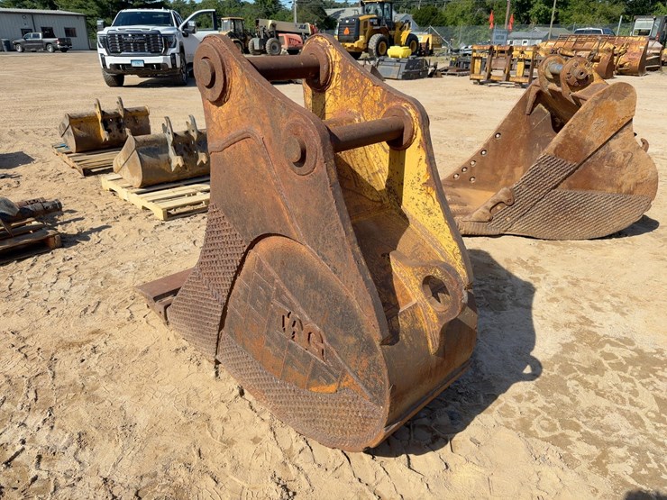 caterpillar-330-image-2