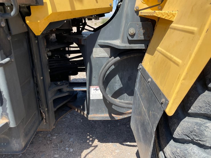 2005-komatsu-wa380-image-30