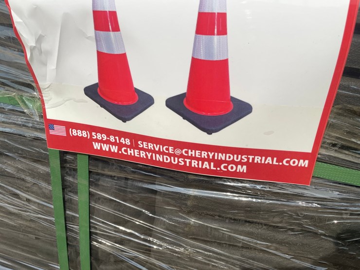 #2508-•-greatbear-highway-safety-cones-image-12