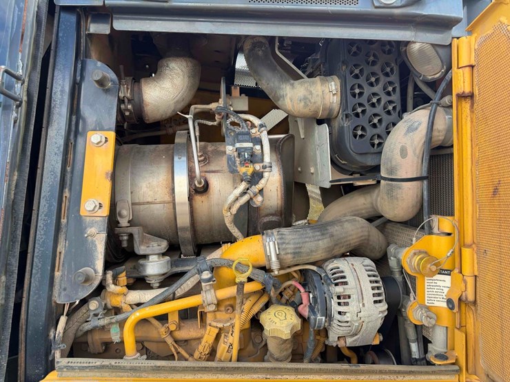 2014-deere-650k-lgp-image-20