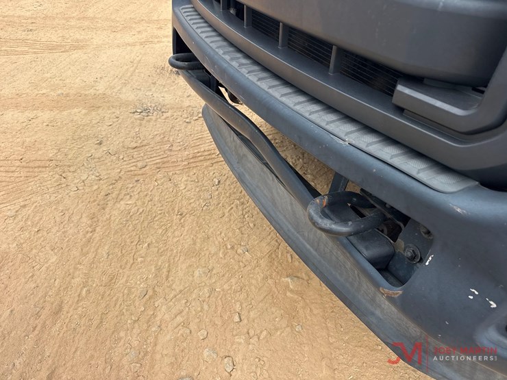 2016-ford-f550-xl-image-8