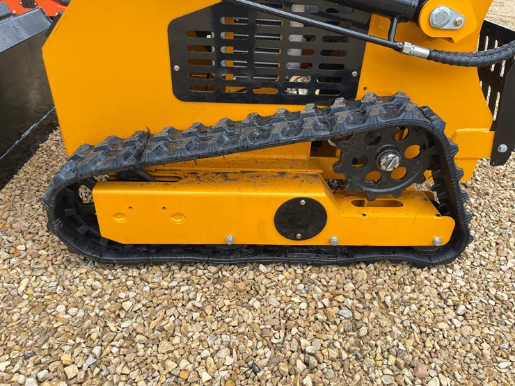 #1265-•-sdlool-skid-steer-loader-image-26