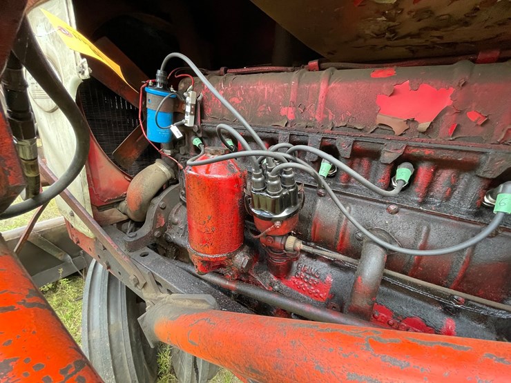 #6202-•-farmall-460-loader-tractor-image-55