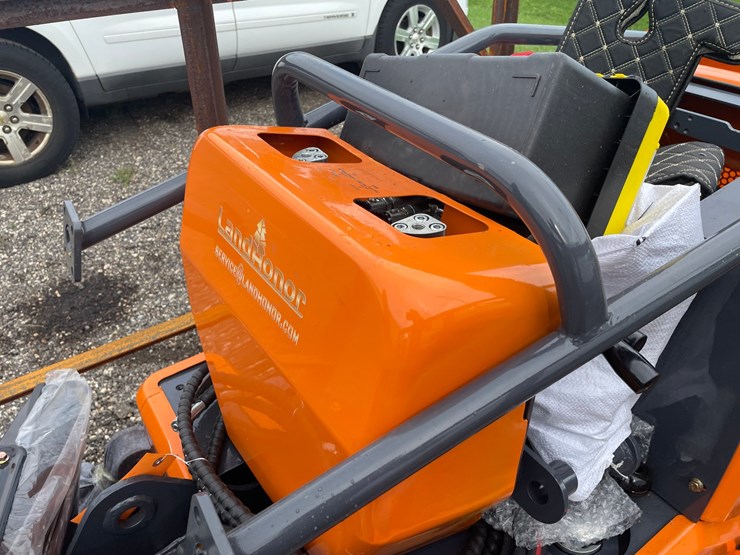 #2971-•-landhonor-mini-excavator-image-9