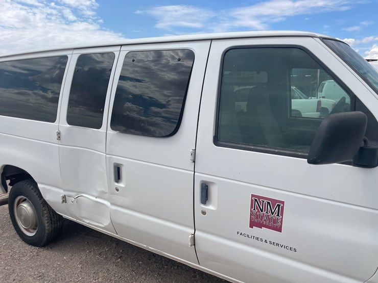 2000-ford-e350-image-15