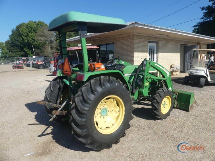 john-deere-4005-image-3